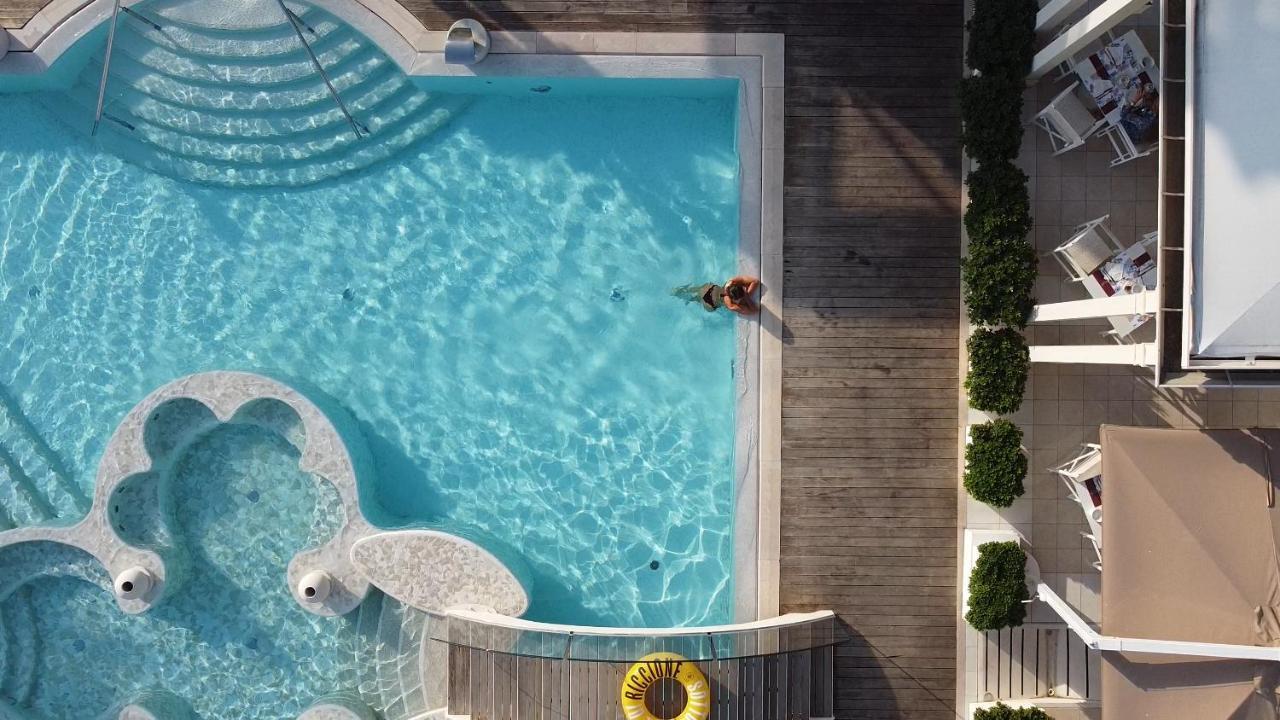 Hotel Corallo Riccione Exterior photo