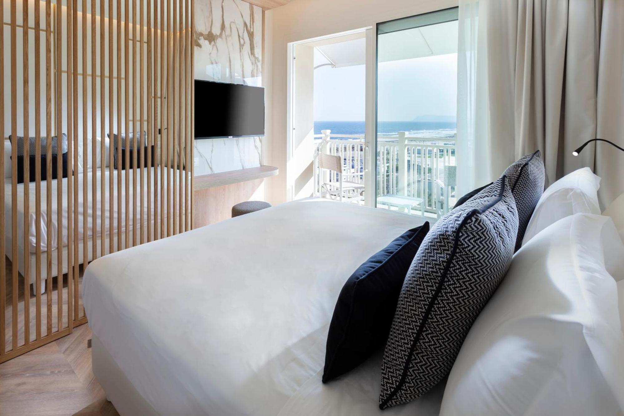 Hotel Corallo Riccione Exterior photo
