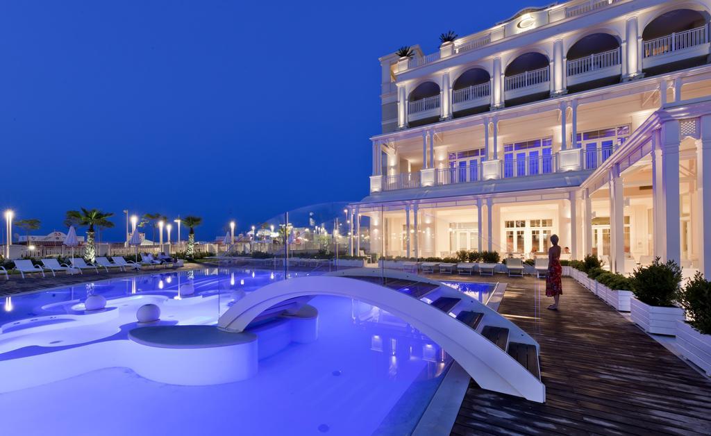 Hotel Corallo Riccione Exterior photo