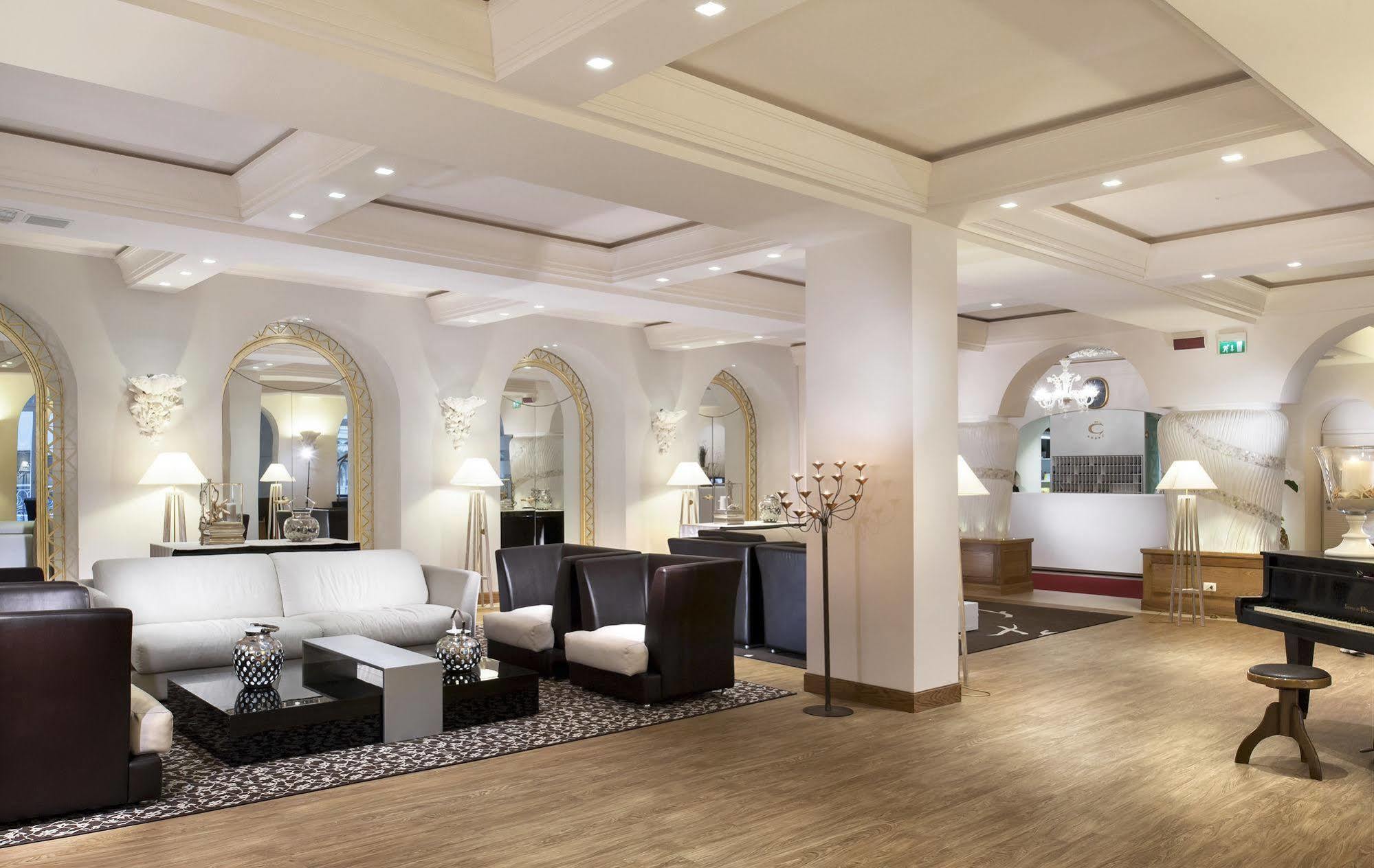 Hotel Corallo Riccione Exterior photo